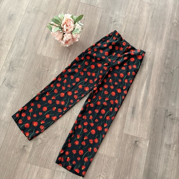 H&M Red Poppies Floral High Waist Straight Leg Trouser Pants - Picture 4 of 7